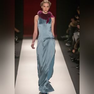 ♧♡$2,994 CAROLINA HERRERA CELESTIA BLUE GOWN DYED MINK COLLAR US 6 M